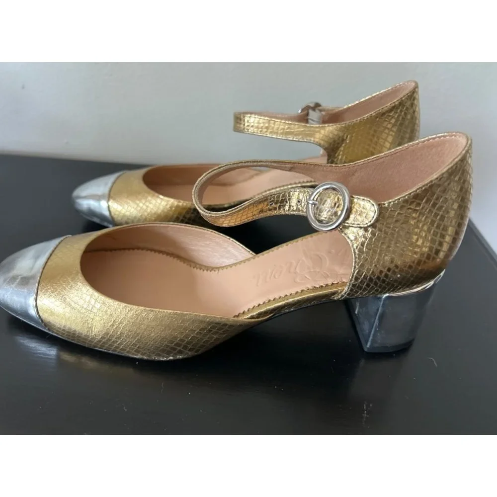 Millie ankle-strap heels in snake-embossed Italian leather Flaw BM688, Size 7H